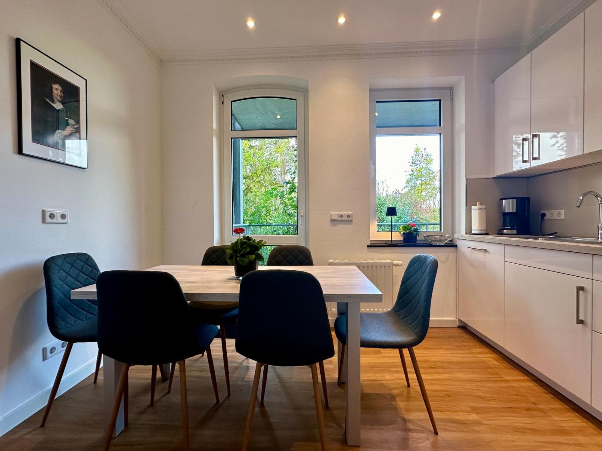 Apartment In Bad Wilhelmshoehe Mit Grossem Balkon Im Gruenen Und Kostenfreien Parkplaetzen カッセル エクステリア 写真