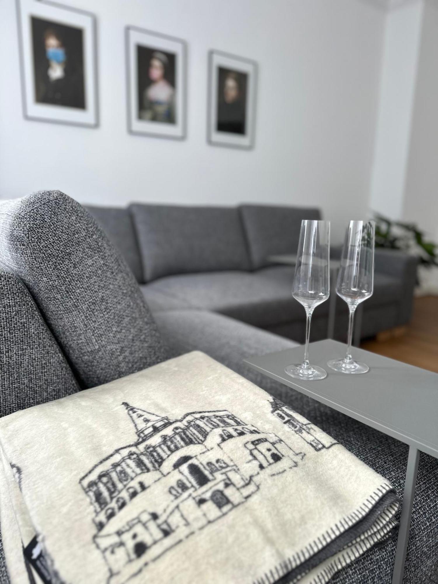 Apartment In Bad Wilhelmshoehe Mit Grossem Balkon Im Gruenen Und Kostenfreien Parkplaetzen カッセル エクステリア 写真