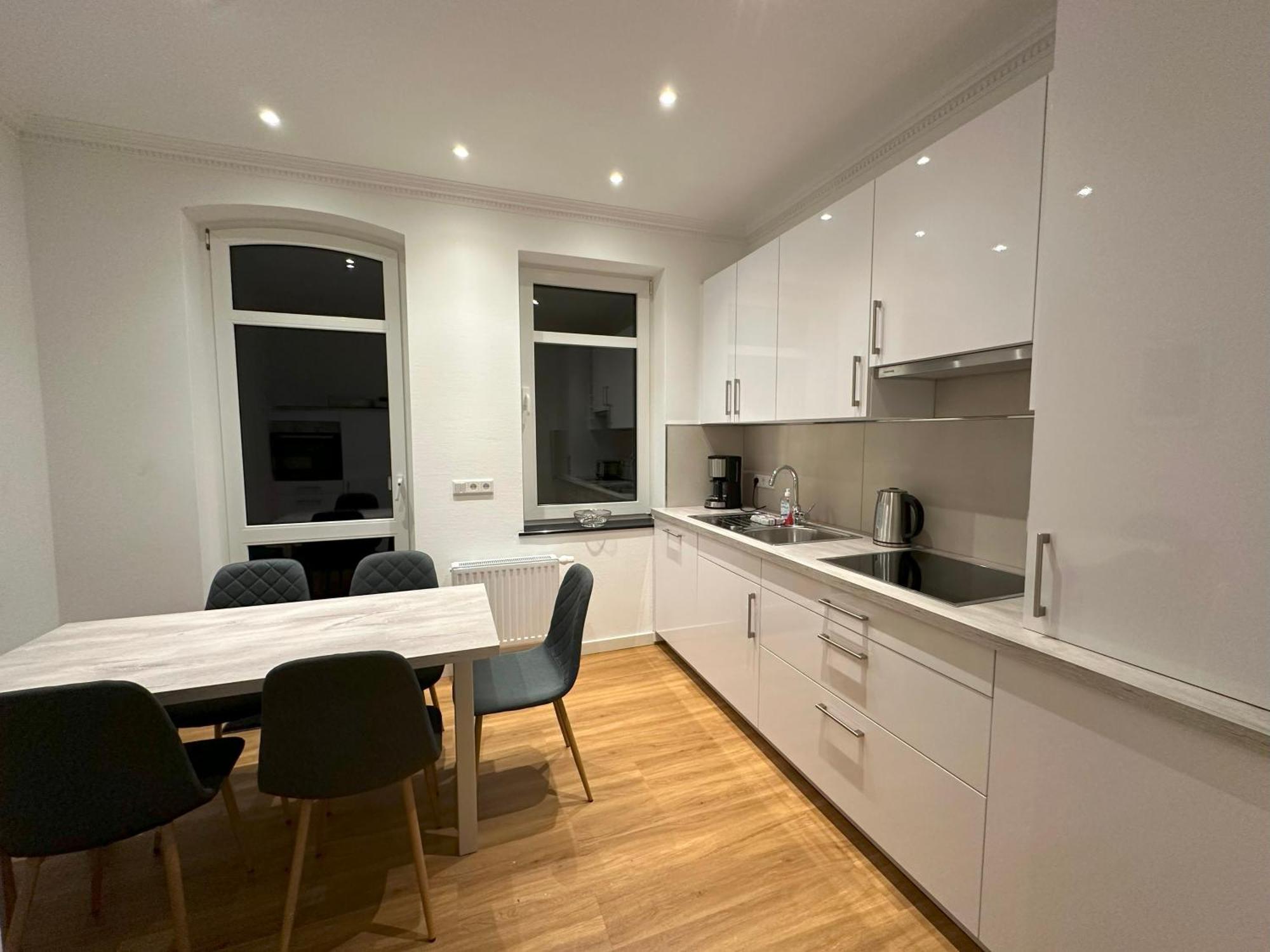 Apartment In Bad Wilhelmshoehe Mit Grossem Balkon Im Gruenen Und Kostenfreien Parkplaetzen カッセル エクステリア 写真